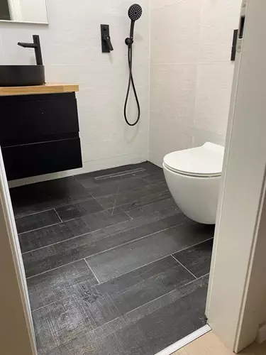 שיפוץ מקלחון ושירותים